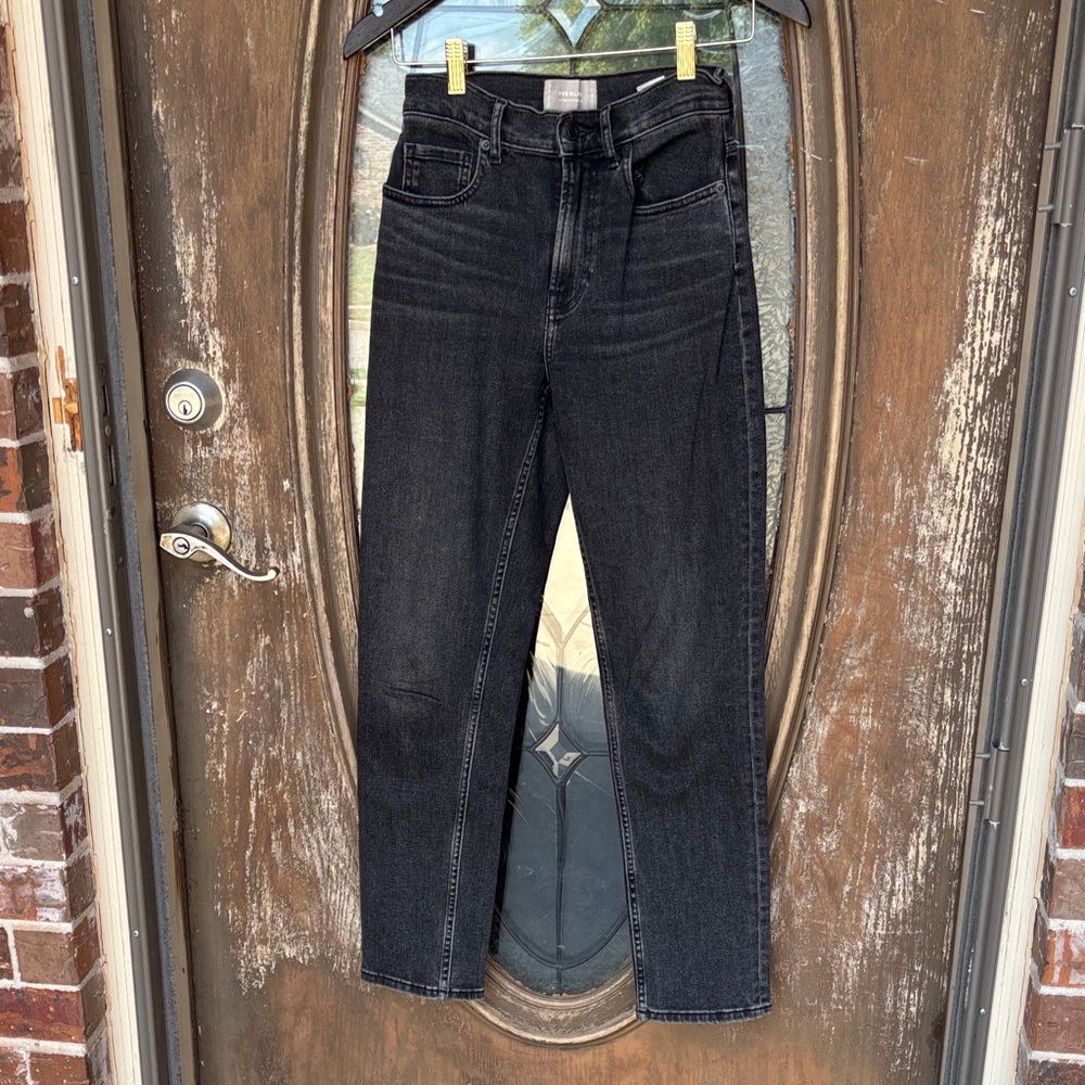 Everlane The High Rise Straight jeans! 25